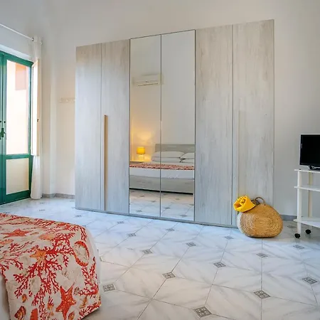 Casa Del Capitano Ferienhaus *