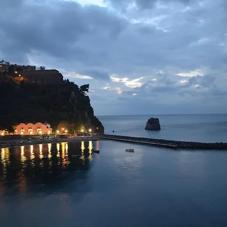 Casa Del Capitano * Vico Equense